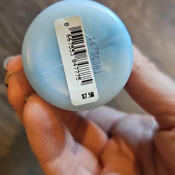 VS PINK Water Lotion - Picture 3 of 5